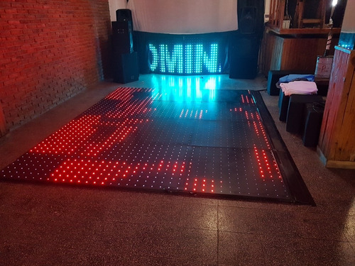 Imagen 2 de 5 de Alquiler Pista Led Y Barras Led Tamaño A Elección