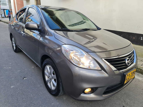 Nissan Versa Advance 1.6 At Fe