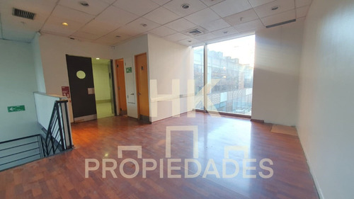 Arriendo Local Frente Apoquindo/ Uso Y Goce De Terraza