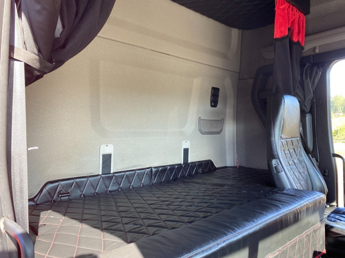 Imagem 9 de 14 de Scania R450 A6x2 2019 Cabine Alta Ntg Pacote Luxo Seminovo