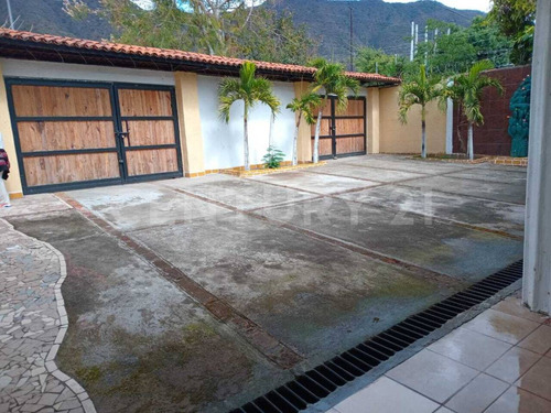 Terraza Con Departamento En Venta En El Chante, Jocotepec, Jalisco
