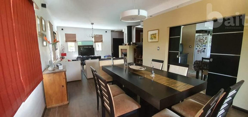 Imagen 13 de 24 de Venta Casa 4 Dormitorios San Isidro Villa Allende Con Pileta