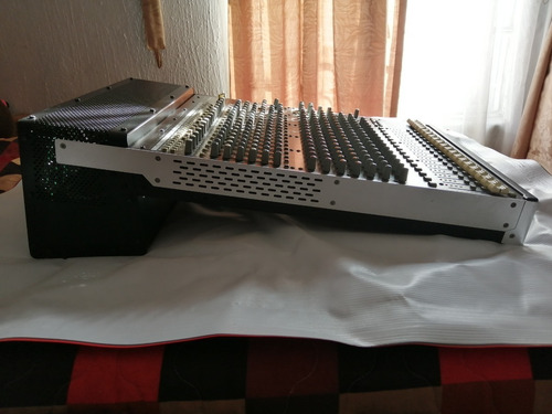 Mackie Onyx 1640i Premium Mixer Firewire 16 X 16 Channels (Usado)