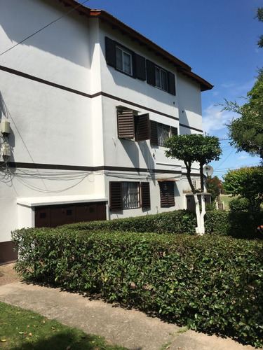 Vendo Departamento En Barrio Cerrado (claypole)
