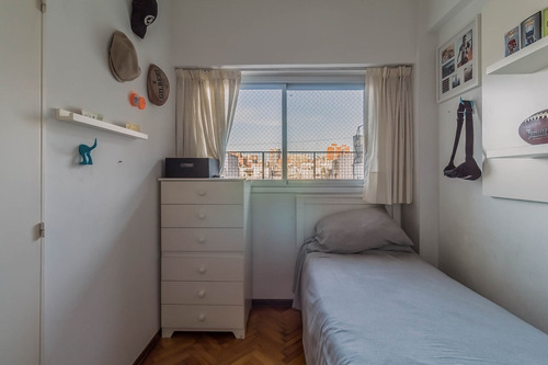 Excelente Semipiso De 4 Ambientes Reciclado En Venta | Acepta Permuta