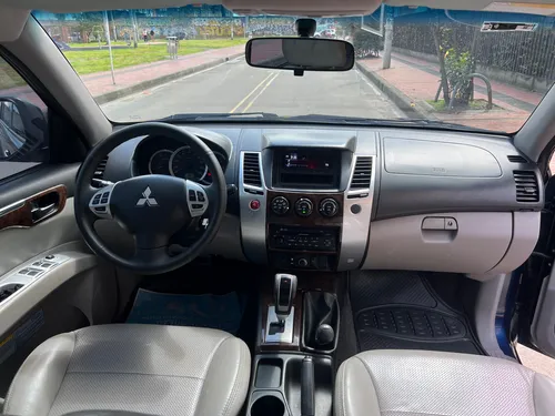 Mitsubishi Nativa 3.2l