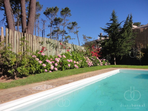 Imagen 3 de 30 de Punta Del Este, Rincon Del Indio, Brava, 3 Dormitorios Y Piscina.