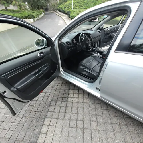 Volkswagen Bora 2.5 Protector Dsg Blindado At