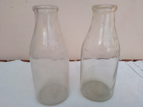 Lote De 2 Antiguas Botellas De Leche 1 Litro Sanas (Usado)