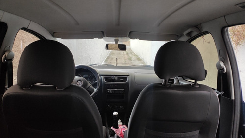 Imagem 12 de 13 de Volkswagen Fox 2011 1.6 Vht Total Flex 5p