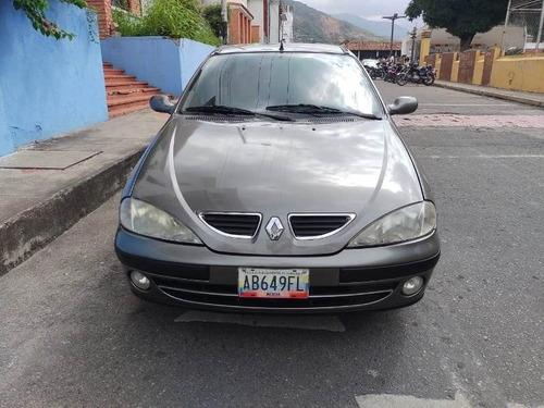 Imagen 2 de 14 de Renault Megane