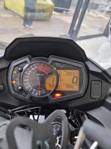 Kawasaki Versys 300 Con Muchos Accesorios