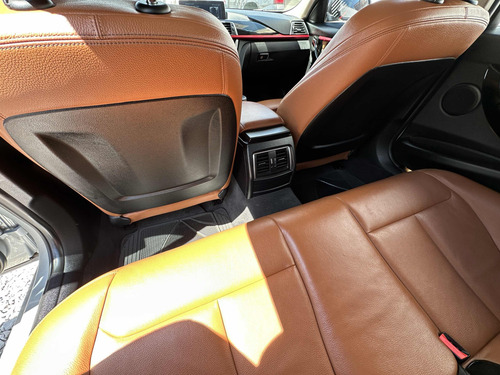 BMW Serie 3 2.0 330ia Sport Line At