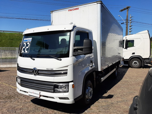 Imagem 2 de 10 de Volkswagen 11-180 Ano 2021/2022 Com Baú Facchini