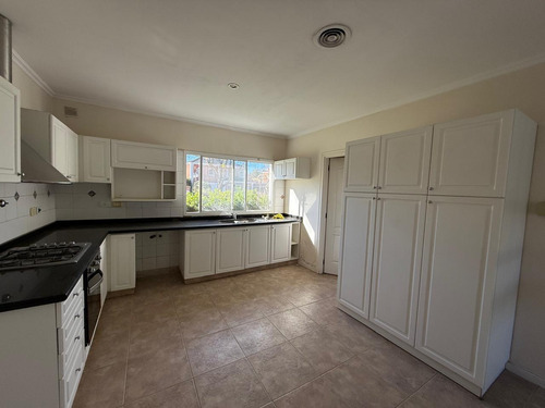 Casa En Venta 3 Dormitorios Barrio Los Jazmines Pilar Del Este Apta Credito