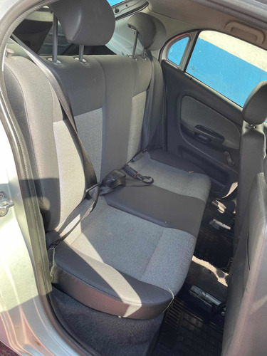 Imagem 12 de 14 de Volkswagen Gol 2014 1.0 Trend Total Flex 5p