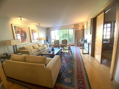 Departamento En Venta De 4 Dorm. 2 Estacs. En Lo Barnechea