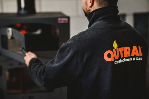 Calefactor A Leña Qutral 19 Kw Con Horno