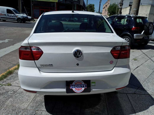 Volkswagen Voyage 1.6 Comfortline Plus 101cv 2014