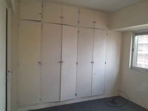 Dueño Vende Excelente Ubicación 3 Ambientes + Dependencia De Servicio + Cochera+ Baulera