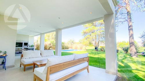 Club De Campo Saint Thomas Este - Canning