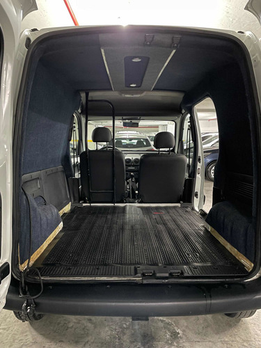Imagen 7 de 15 de Renault Kangoo 2015 1.6 Furgon Ph3 Confort 1plc