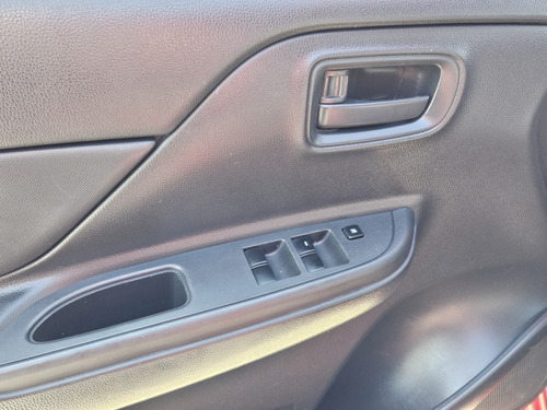 Mitsubishi L200 L200 D/c 2.4 Work Cr 4x2 Wf Doble Airbag Mn