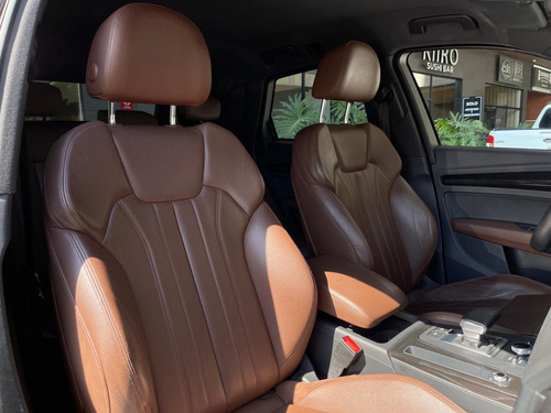 Audi Q5 2.0 L Security