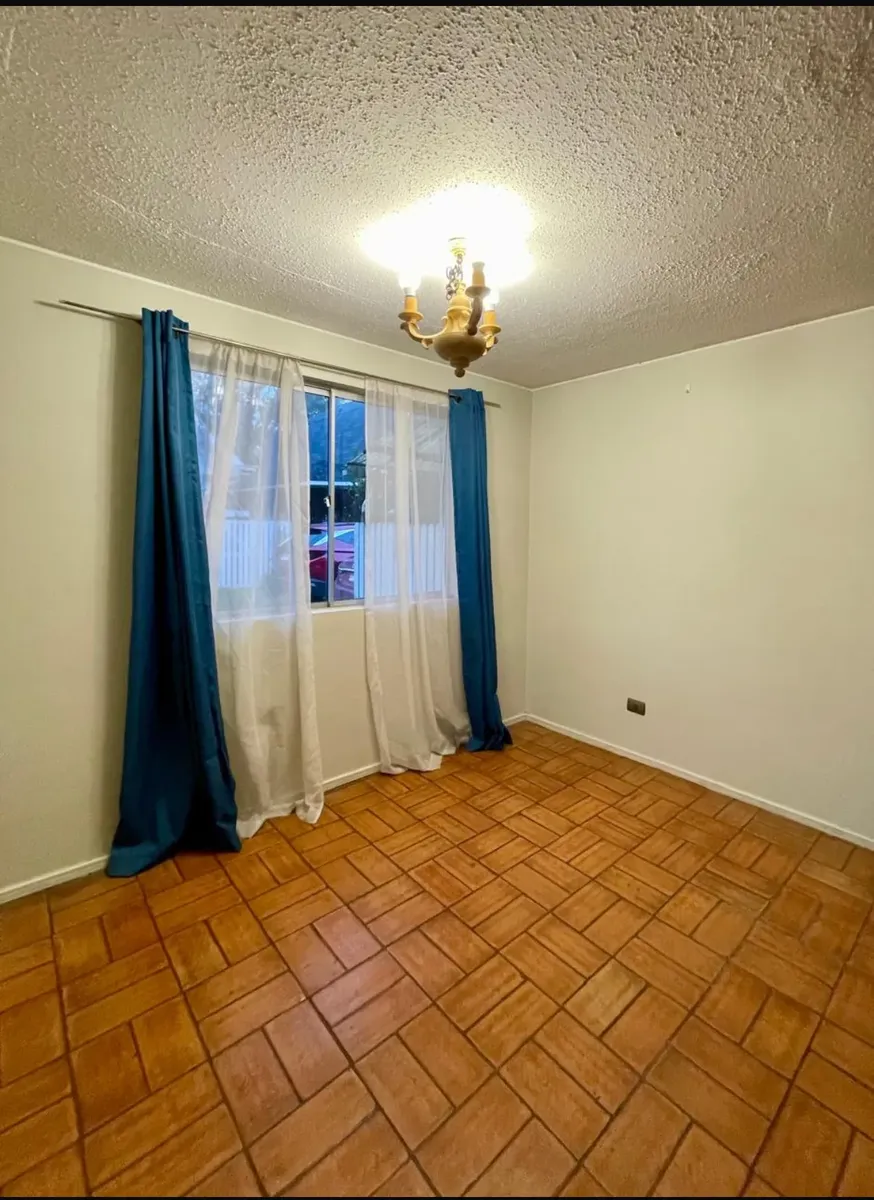 Imagen 4 de 18 de Iluminada Casa En Villa Puertas Del Sol Ubicada En Avenida