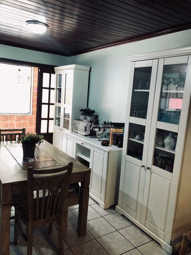 Imagem 12 de 22 de 2 Sobrados + Galpão!!! Campo Limpo - R$ 1.8 Mi - V4398