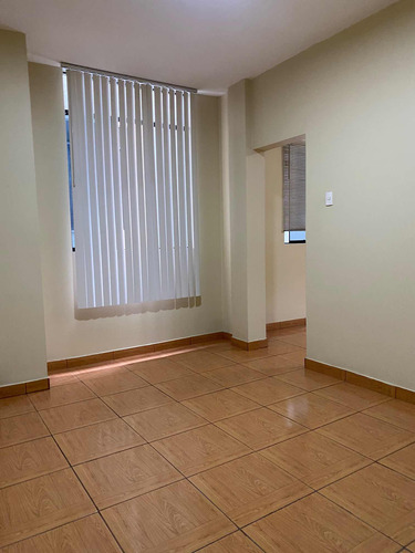 Alquilo Mini Depa ( Inlcuye Servicios) X Alt. C 3 De La Av. La Molina X Atento Peru