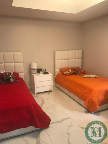 Imagem 9 de 17 de Apartamento - Ap00172 - 34581263