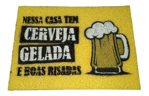 Tapete Capacho De Porta Cerveja Gelada 55x40 Brasfoot Cor Amarelo Desenho do tecido Nessa casa tem cerveja gelada e boas risadas