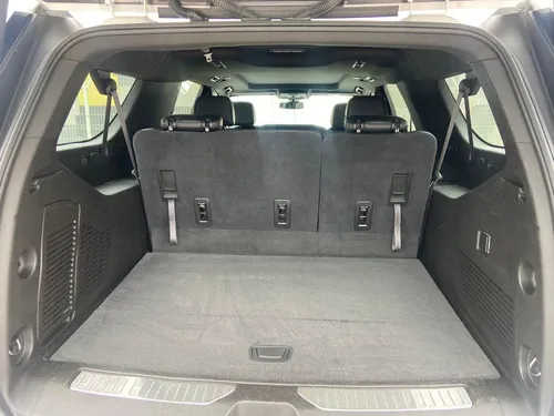 Chevrolet Suburban 5.3 Rst 4X4 At