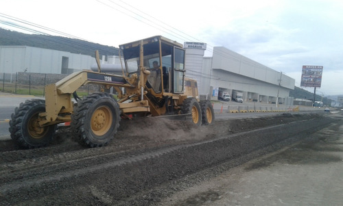 Imagen 8 de 14 de Motoconformadora Caterpillar 120 H ($ Renta 28 Días)