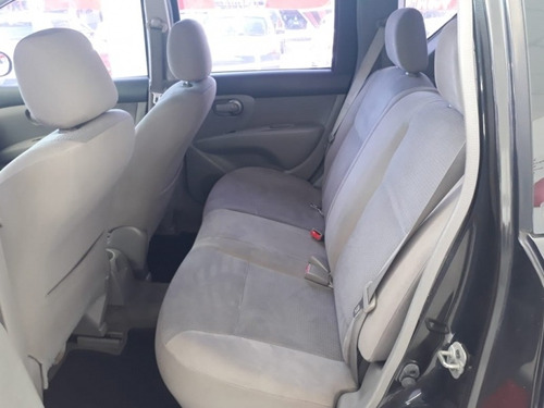 Imagem 8 de 8 de Nissan Livina 1.8 Sl 16v Flex 4p Automatico