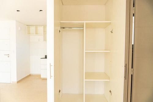 Imagen 14 de 19 de Depto 1 Dormitorio Con Balcón En Bº Santa Genoveva