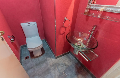 Imagen 20 de 30 de Casa 4 Ambientes - Doble Cochera - Quincho - Terraza