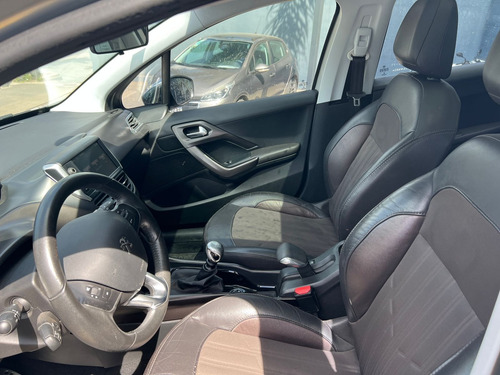 Peugeot 2008 1.6 Thp Sport