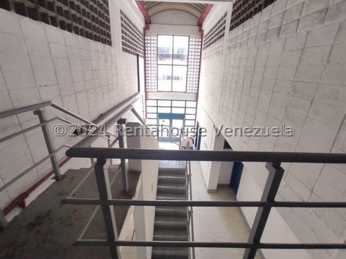 Galpon Industrial En Venta Zona Industrial De Soco La Victoria Con Gas Propio Y Ascensor Negociable Kg:24-26697