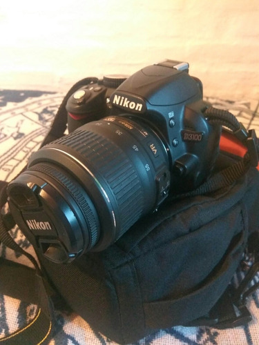 Vendo Nikon D3100 Reflex Digital
