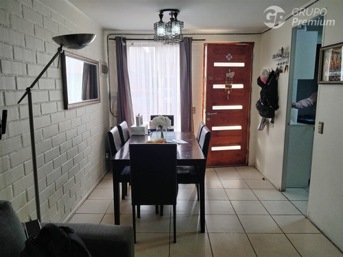 Casa En Venta De 3 Dorm. En Puente Alto