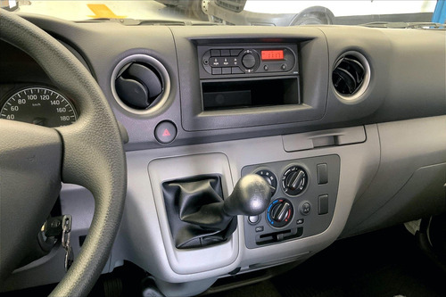 Imagen 6 de 25 de Nissan Urvan 4 Pts Amplia, Tm5, A/ac, Desem Tras, 15 Pas