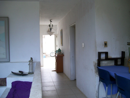 Imagen 4 de 16 de Casa De 3 Habitaciones, 10 P/e, 2 Locales Comerciales Y Anexo