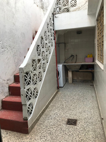 Imagen 13 de 14 de Warnes 1914, Lanus - Casa De Dos Drms Distribuida Todo En Pb