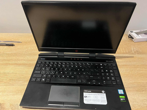 Laptop Hp Omen 15 Dcl1003la, Intel Core I7 Ram 16g (Usado)