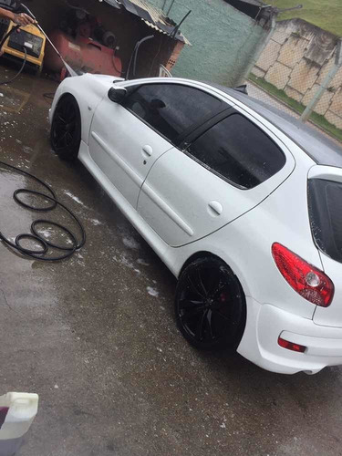 Peugeot 207 1.4 Xr Sport Flex 5p 2010