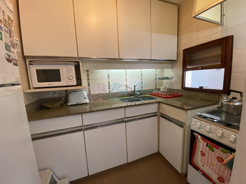 Hermoso Apartamento En La Península Con Vista Al Mar. - Ref: 5937