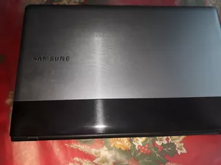 Laptop Samsung Remato En Excelentes Condiciones.