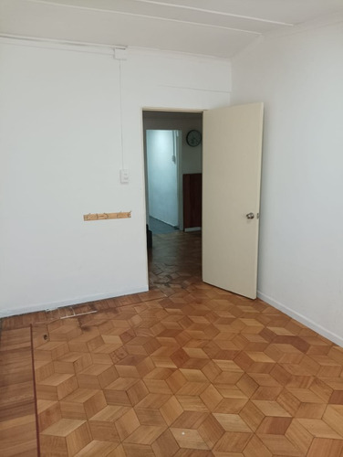 Arriendo Casa Remodelada 3 Dormitorios, 2 Baños, Patio